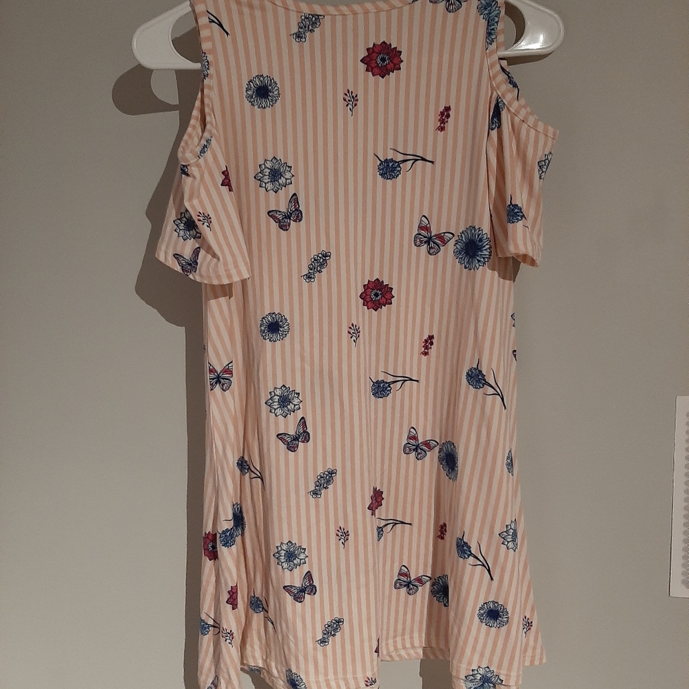 Btween     childrens size 10
